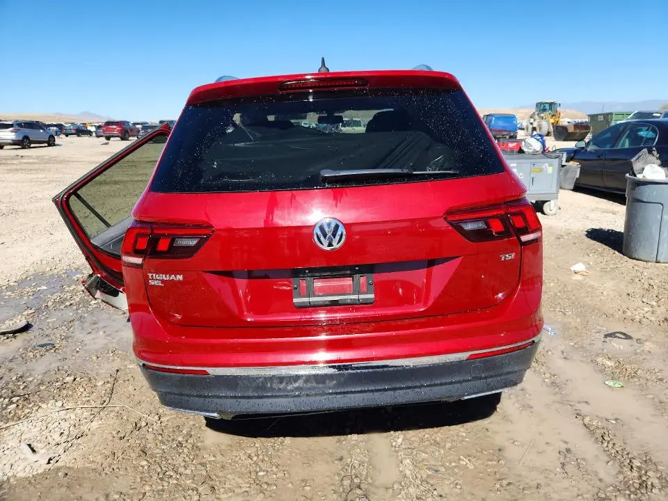 2018 VOLKSWAGEN TIGUAN SE  