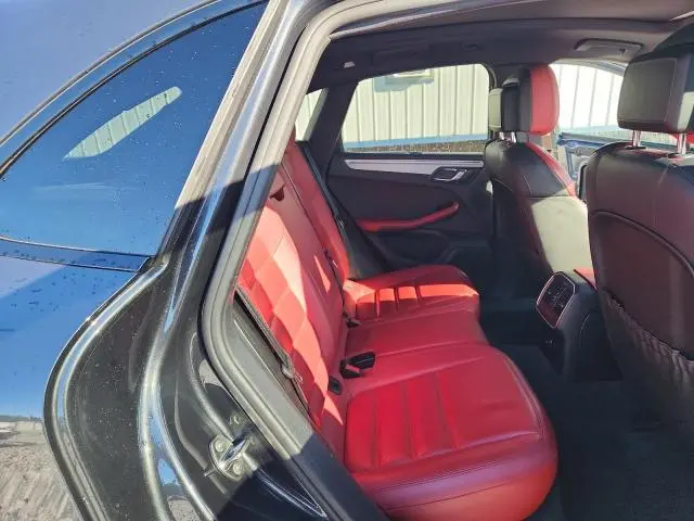 2017 PORSCHE MACAN GTS  