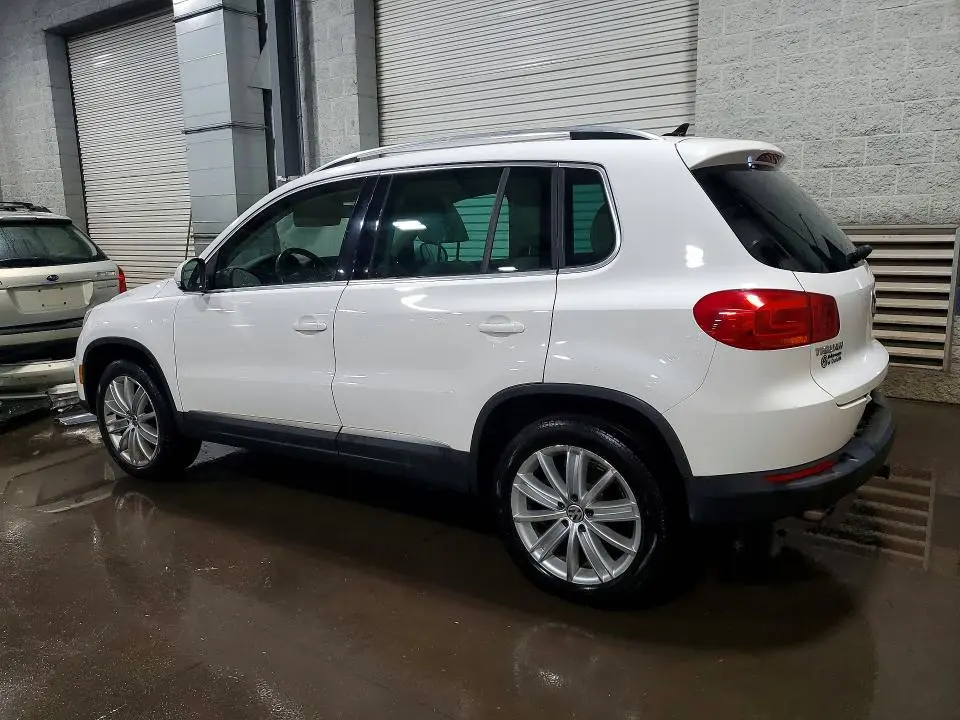 2014 VOLKSWAGEN TIGUAN S  