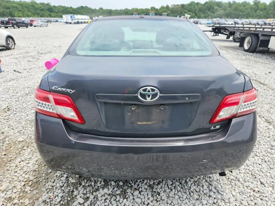 2010 TOYOTA CAMRY LE  