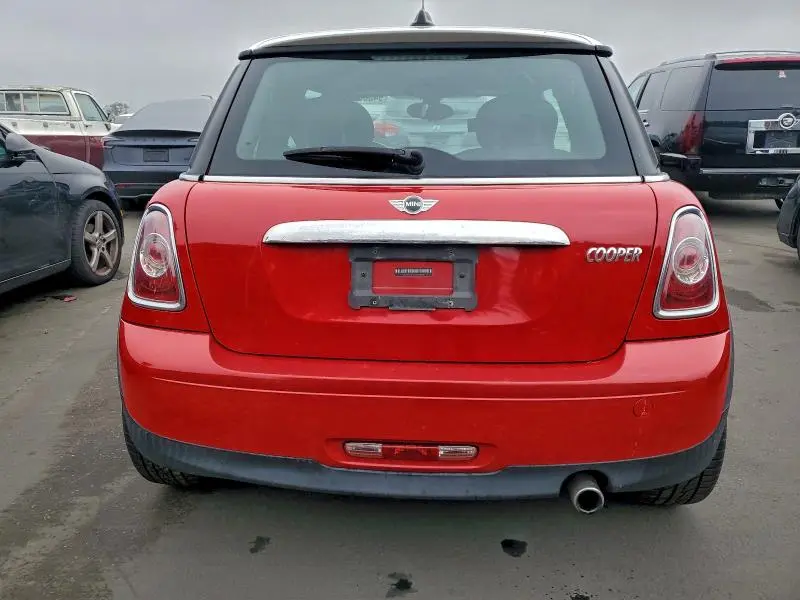 2013 MINI COOPER   