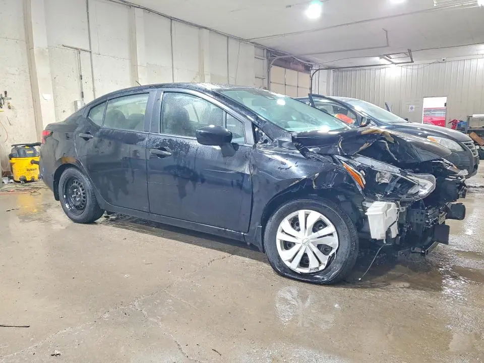 2021 NISSAN VERSA S  