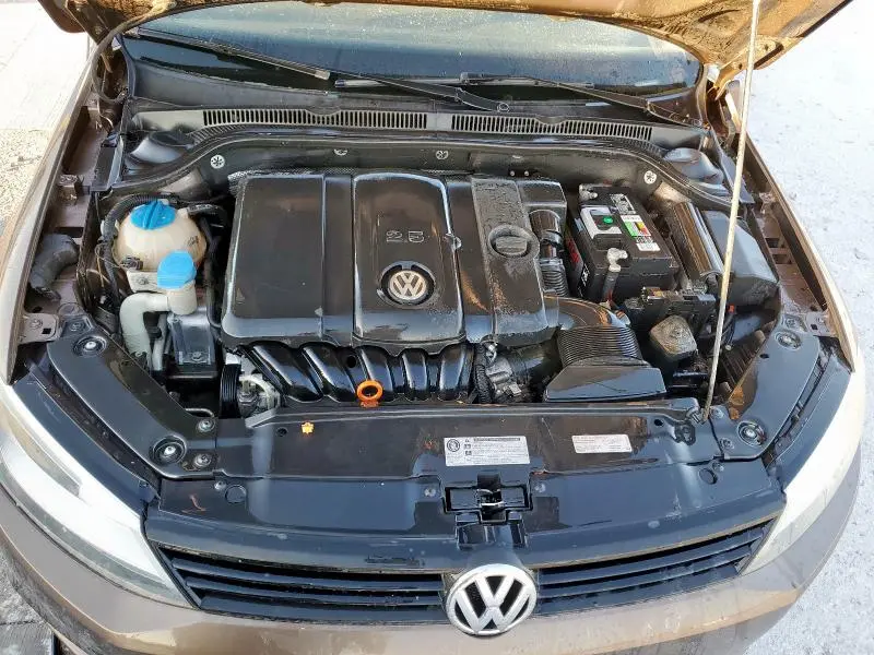 2012 VOLKSWAGEN JETTA SE  