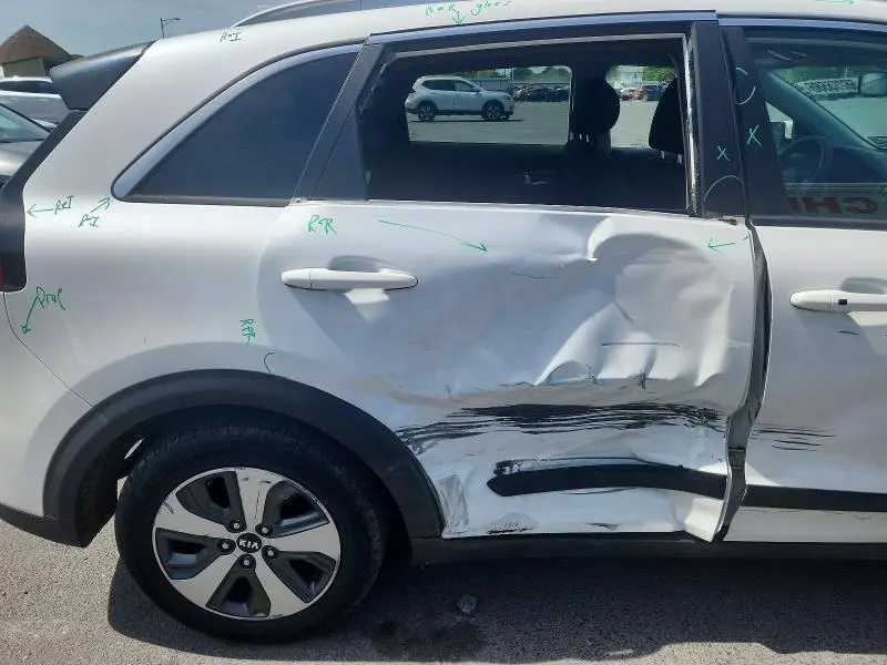 2018 KIA NIRO LX  