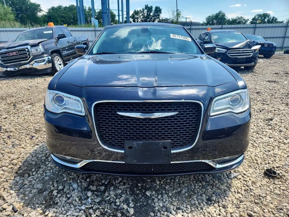 2016 CHRYSLER 300 LIMITED  