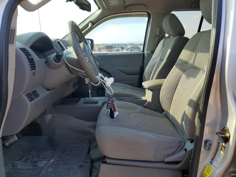 2015 NISSAN FRONTIER S  