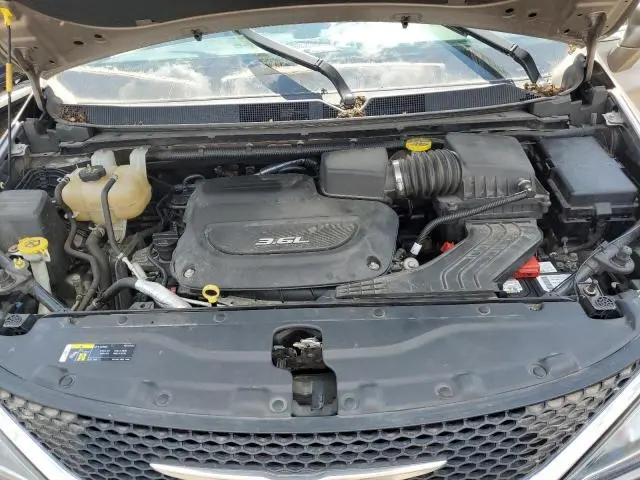 2018 CHRYSLER PACIFICA TOURING L PLUS  