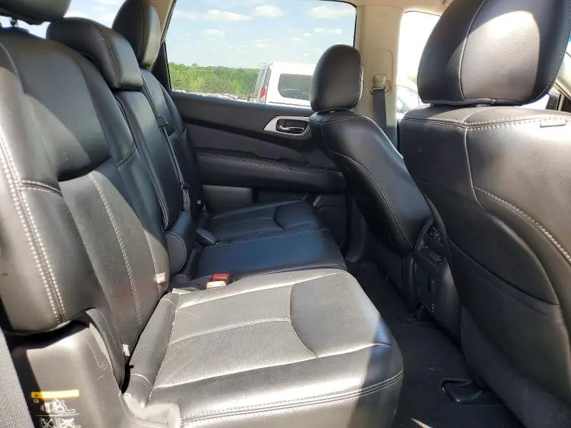2015 NISSAN PATHFINDER SL  