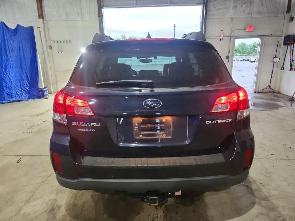 2013 SUBARU OUTBACK 2.5I LIMITED  