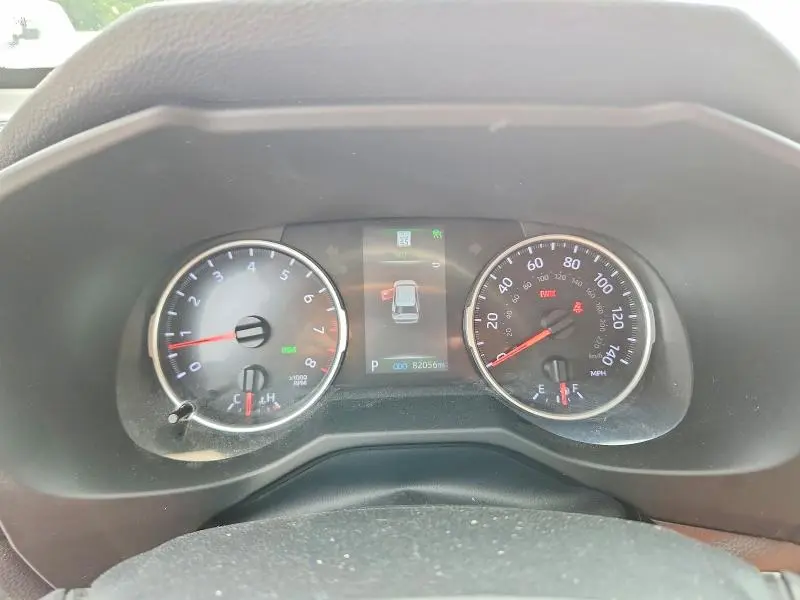 2022 TOYOTA RAV4 XLE  