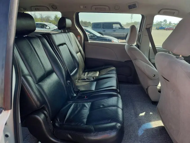 2017 TOYOTA SIENNA L 7-PASSENGER  