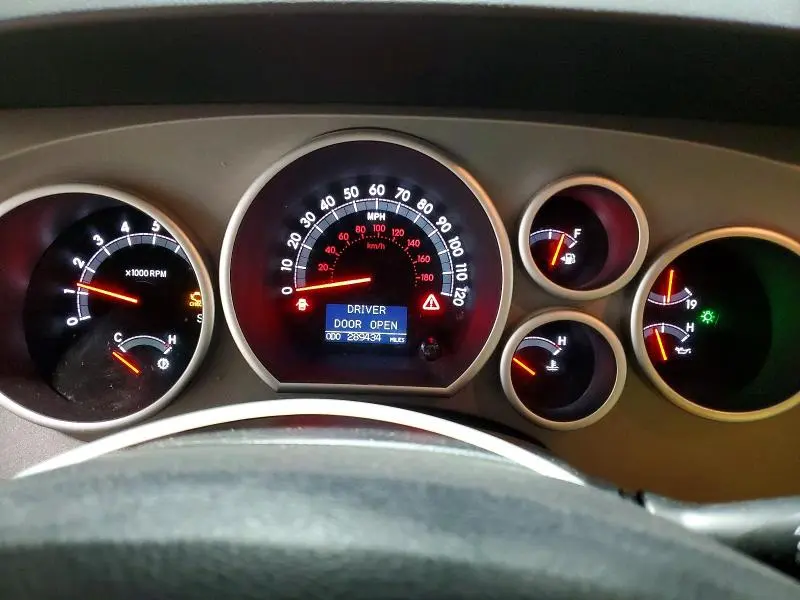 2011 TOYOTA TUNDRA LIMITED  