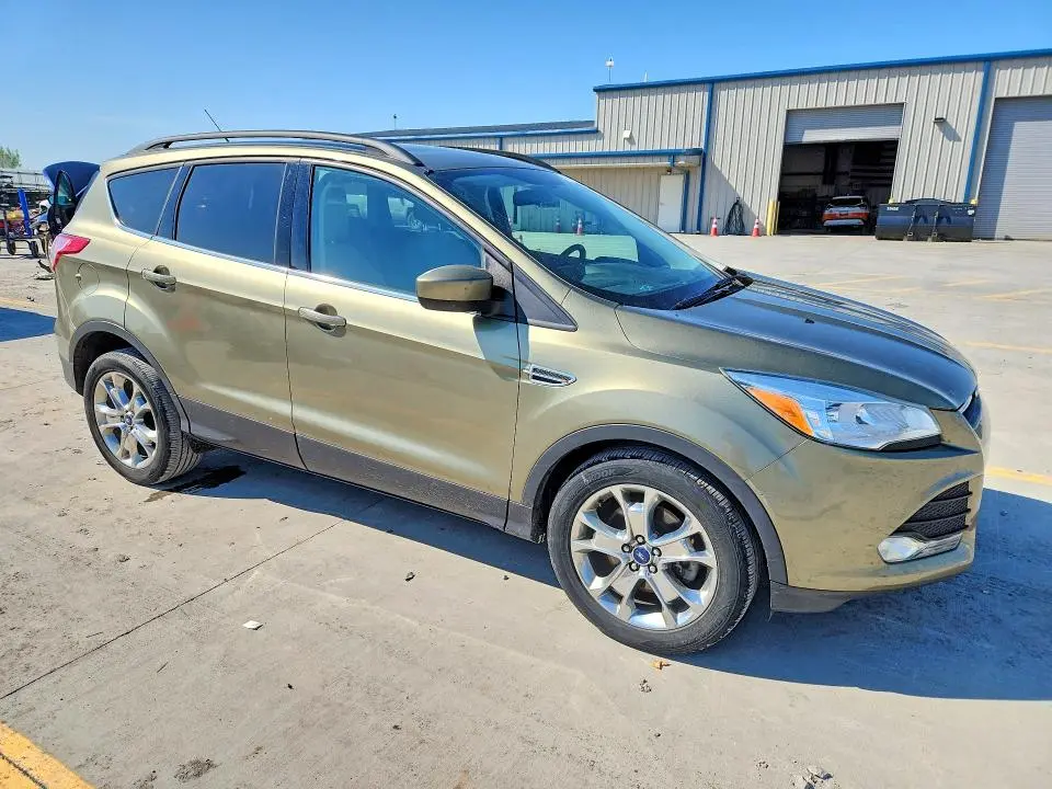 2014 FORD ESCAPE SE  