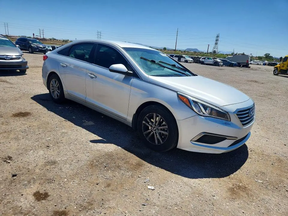 2017 HYUNDAI SONATA SE  