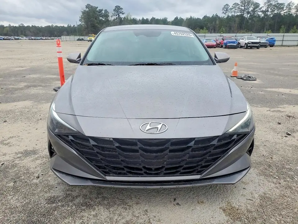 2023 HYUNDAI ELANTRA   