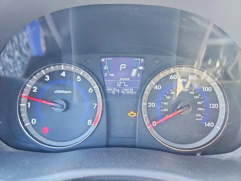 2012 HYUNDAI ACCENT GLS  