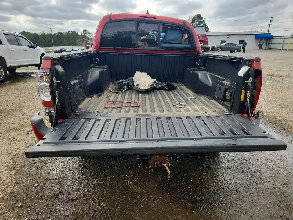 2012 TOYOTA TACOMA V6  