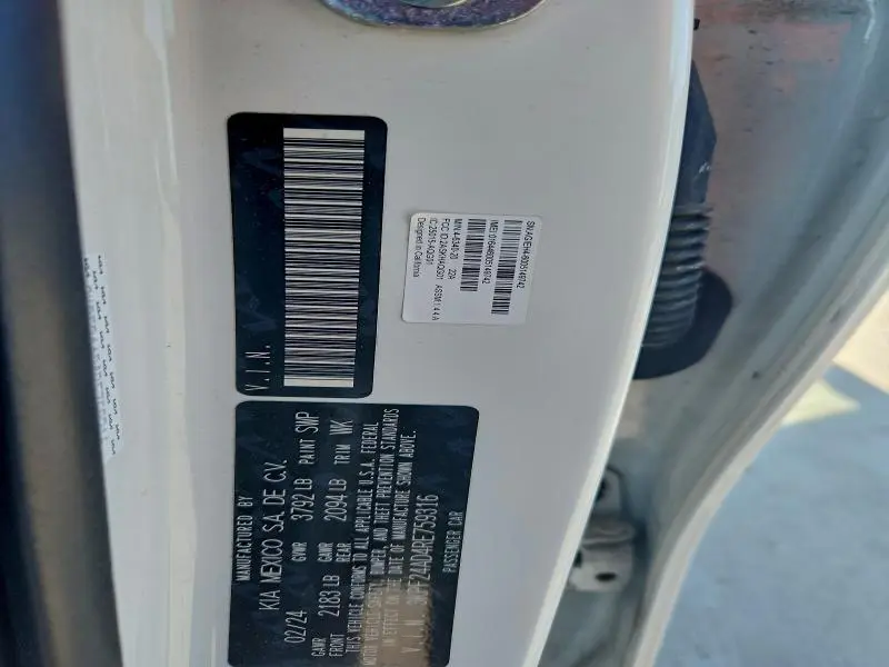 2024 KIA FORTE LXS  
