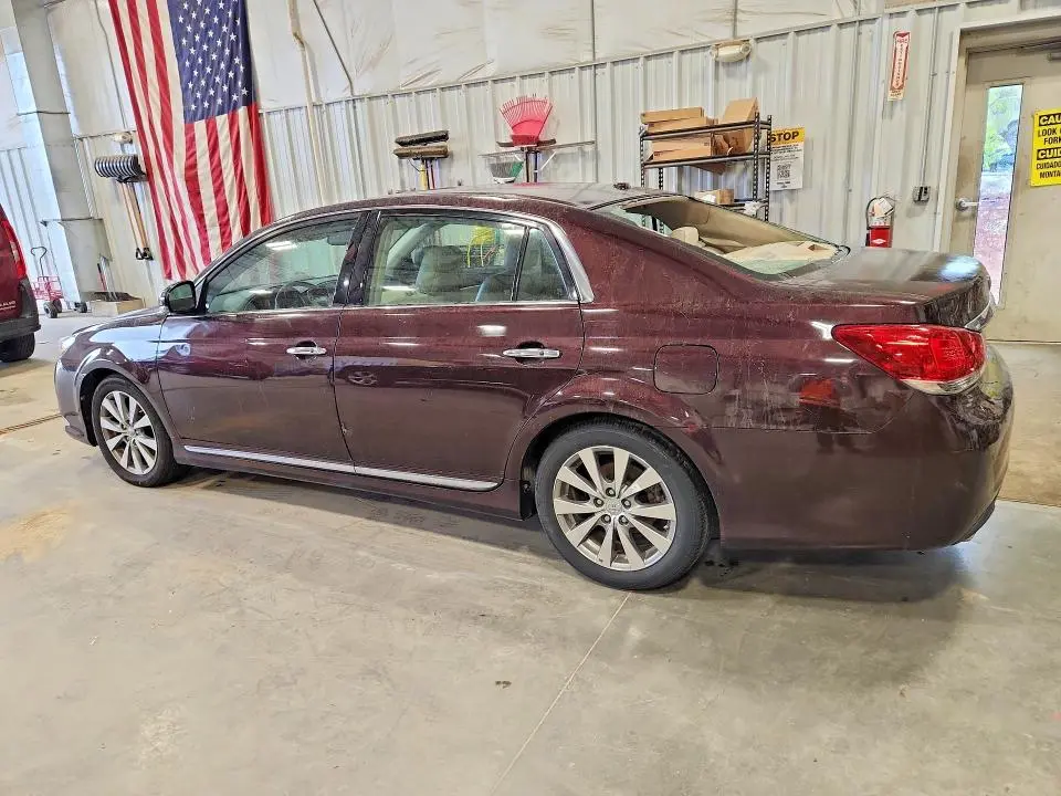 2011 TOYOTA AVALON LIMITED  