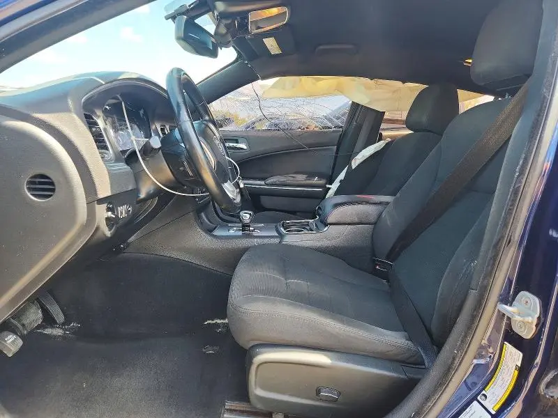 2013 DODGE CHARGER SE  