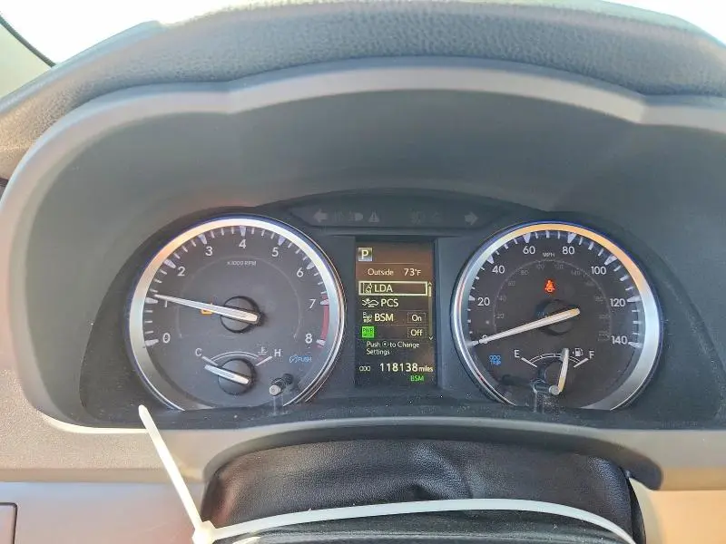 2019 TOYOTA HIGHLANDER LIMITED  