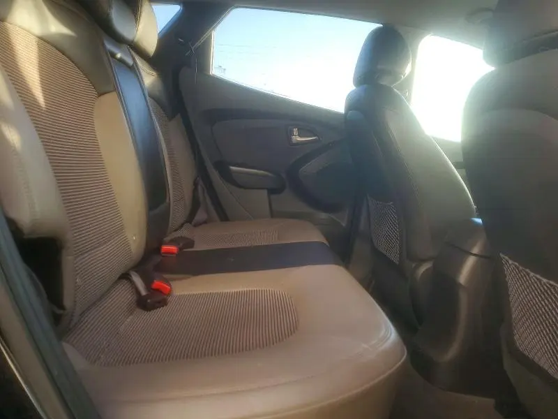 2012 HYUNDAI TUCSON GLS  