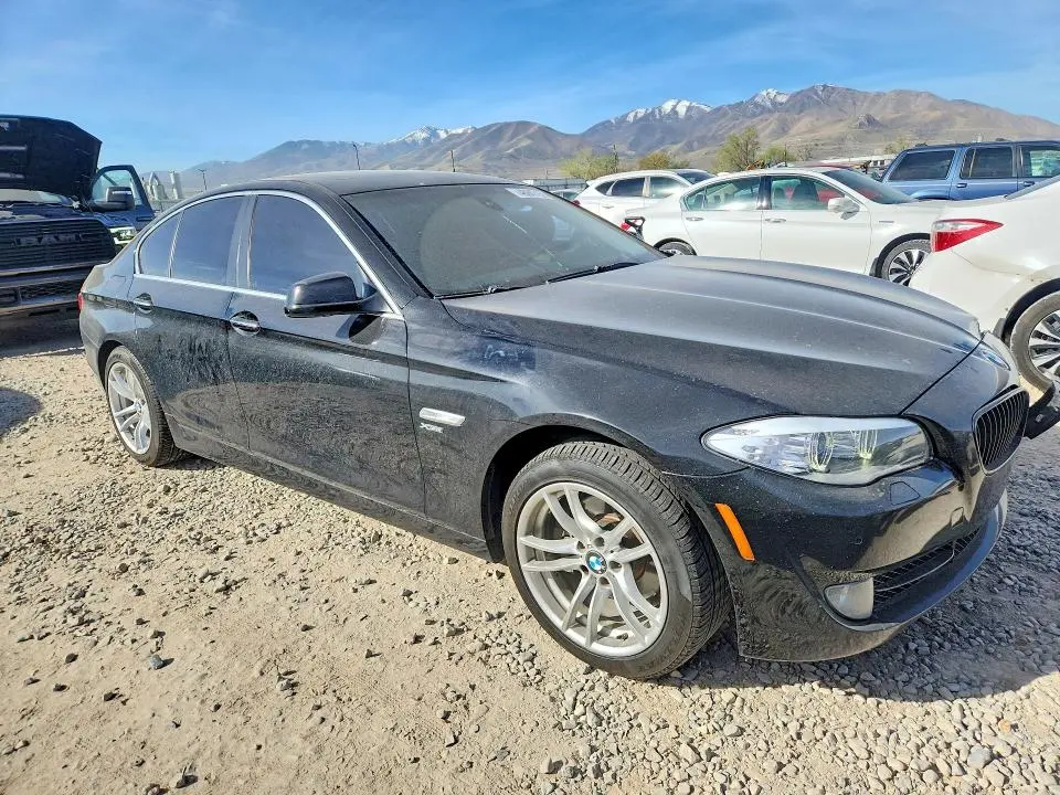 2012 BMW 528 XI  