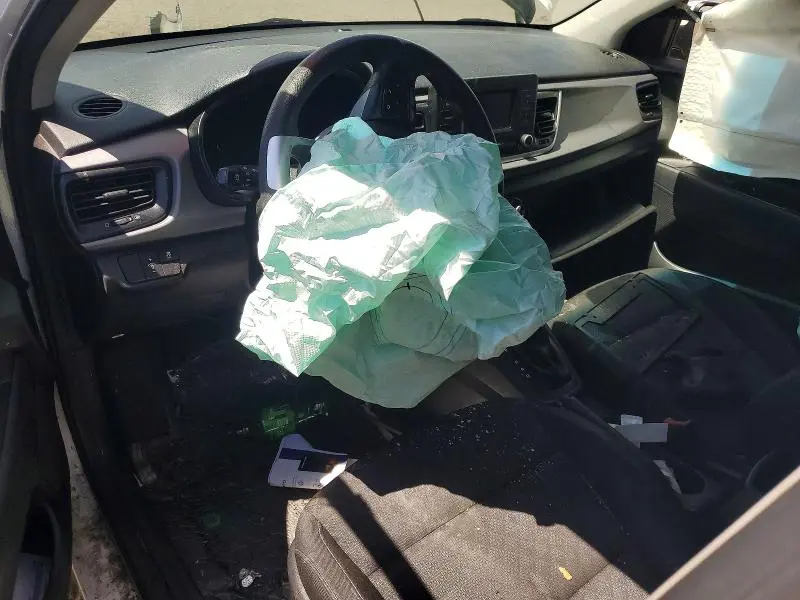 2018 KIA RIO S  