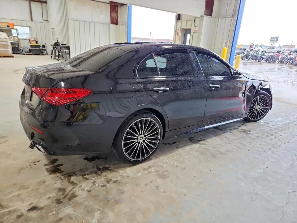 2024 MERCEDES-BENZ C 300  