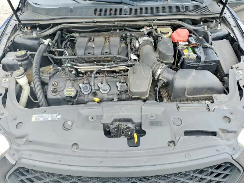2015 FORD TAURUS SE  