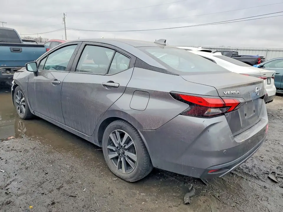 2021 NISSAN VERSA SV  