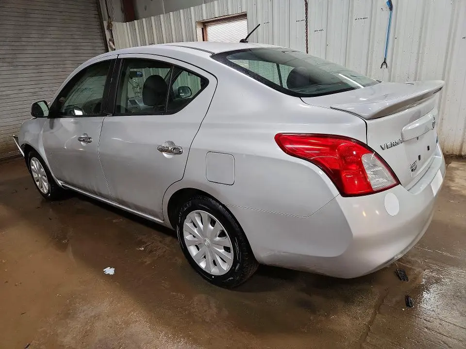 2013 NISSAN VERSA S  