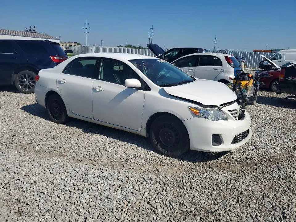 2013 TOYOTA COROLLA LE  