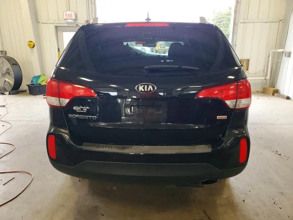 2014 KIA SORENTO LX  