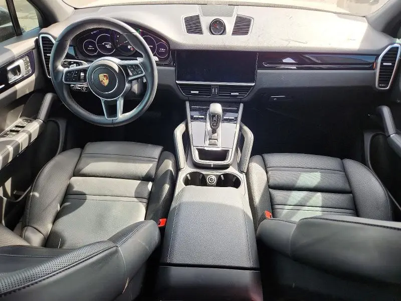 2023 PORSCHE CAYENNE BASE  