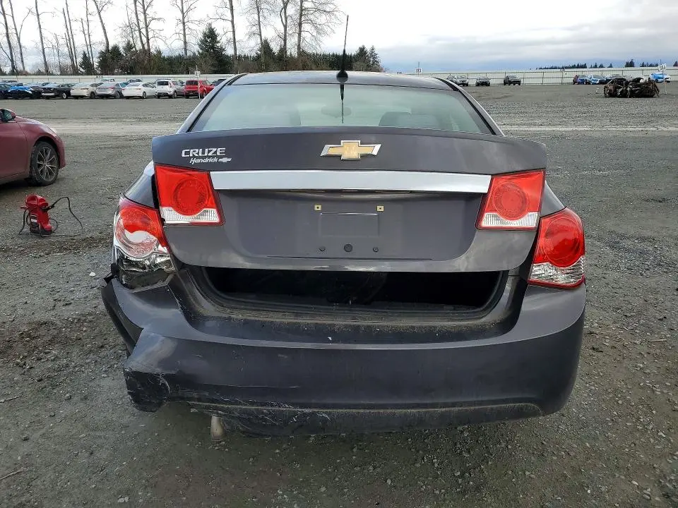 2014 CHEVROLET CRUZE LS  