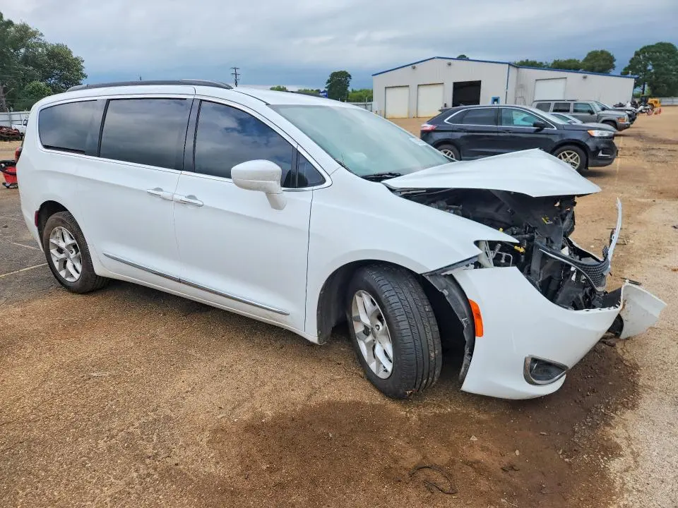 2017 CHRYSLER PACIFICA TOURING L  