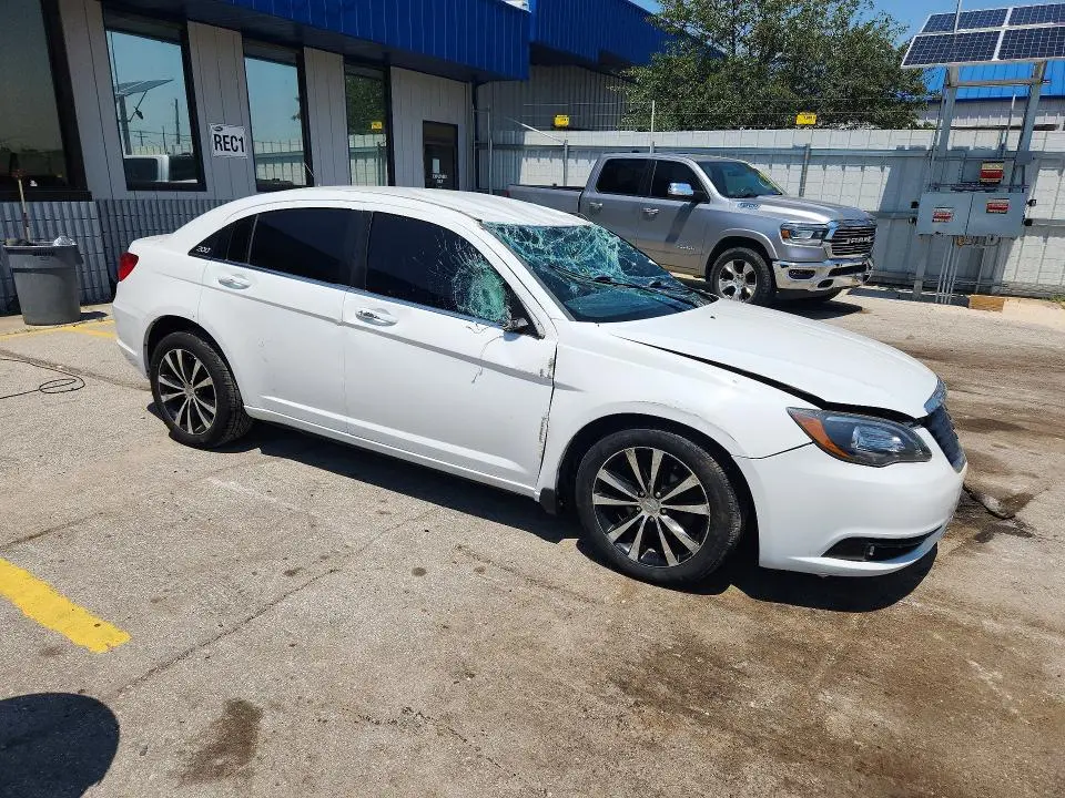 2013 CHRYSLER 200 TOURING  