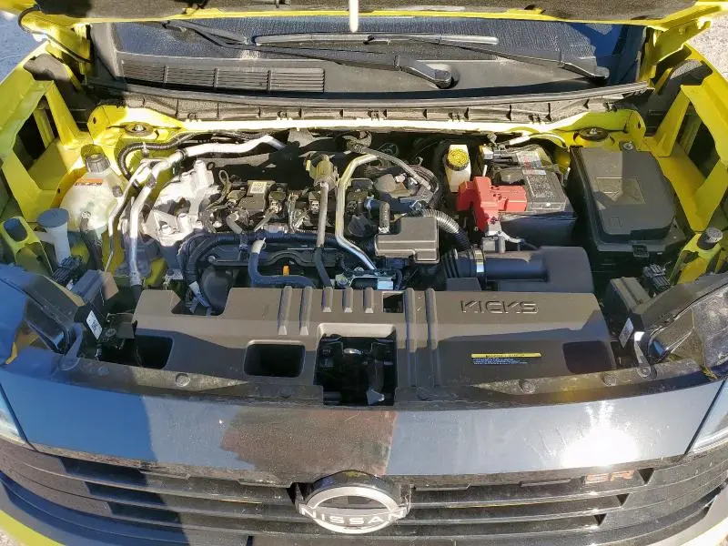 2025 NISSAN KICKS SR  