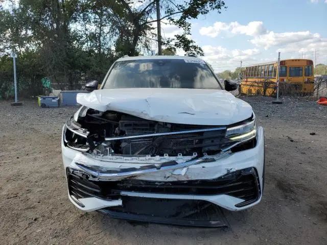 2023 VOLKSWAGEN TIGUAN SE R-LINE BLACK  