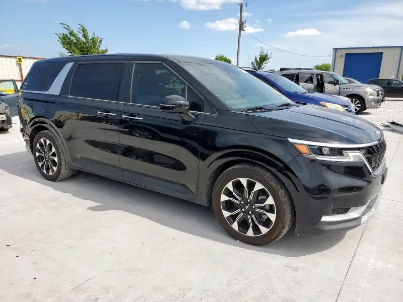 2024 KIA CARNIVAL EX  