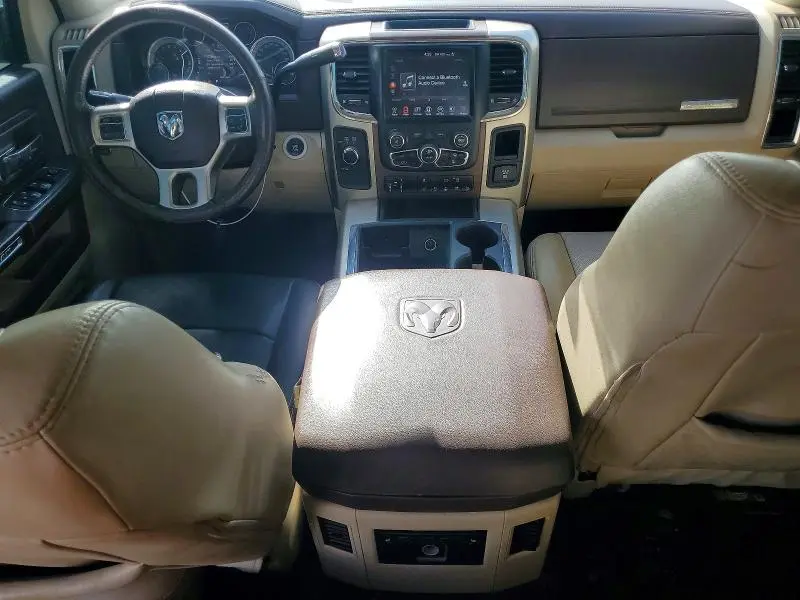 2015 RAM 3500 LARAMIE  