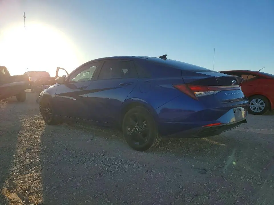 2022 HYUNDAI ELANTRA SEL  