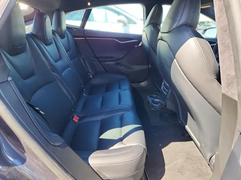 2020 TESLA MODEL S   
