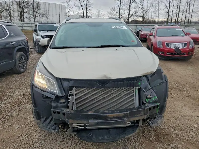 2015 CHEVROLET TRAVERSE LT  