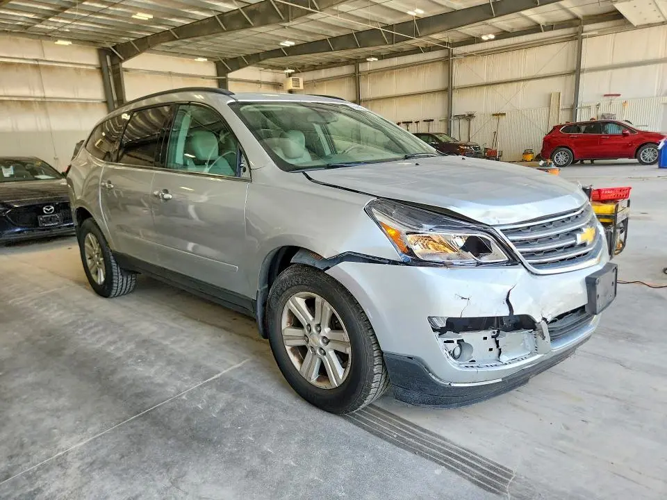 2014 CHEVROLET TRAVERSE LT  