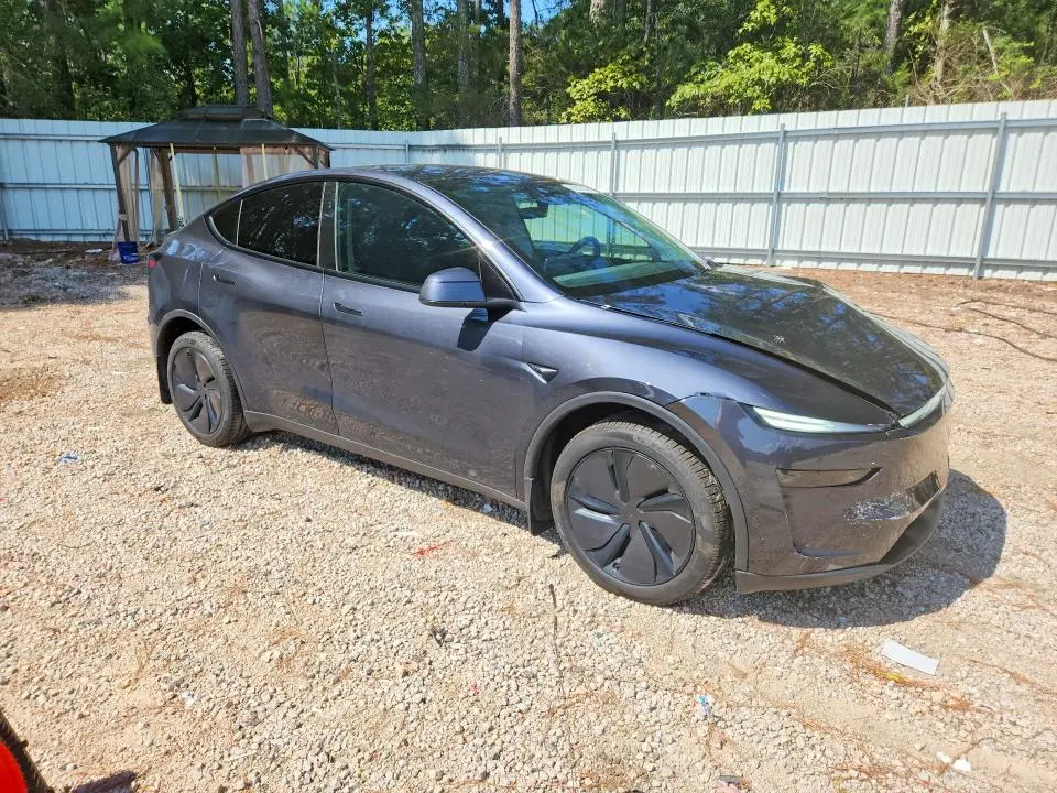 2026 TESLA MODEL Y   