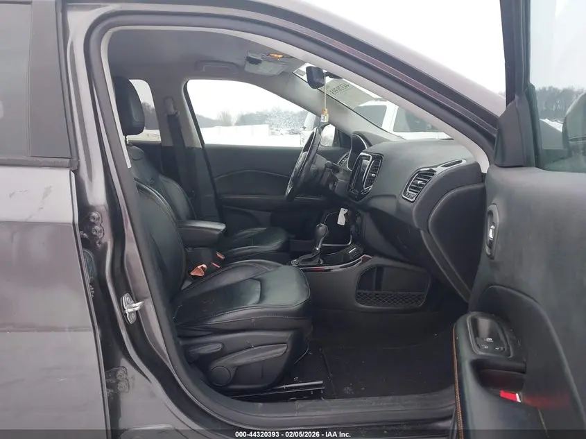 2020 JEEP COMPASS LIMITED FWD