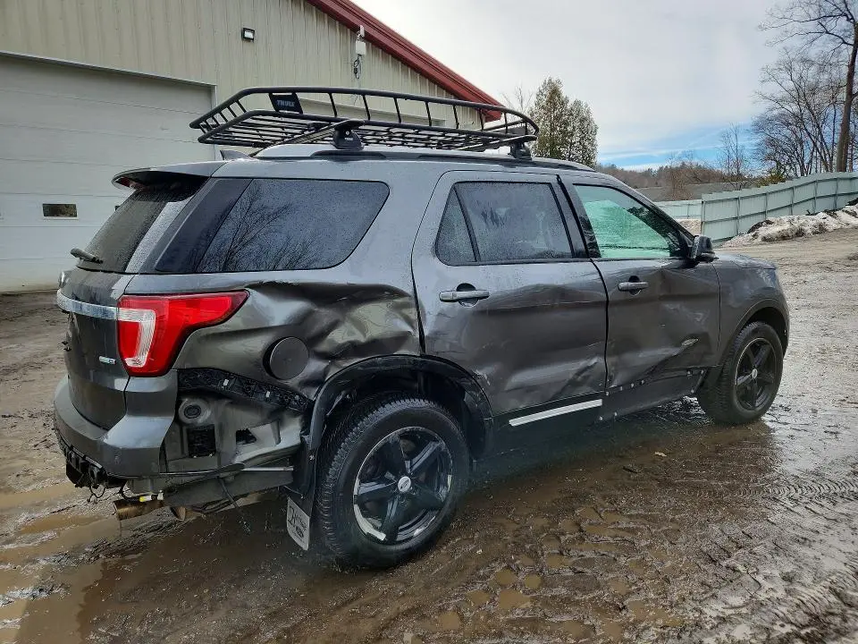 2017 FORD EXPLORER XLT  