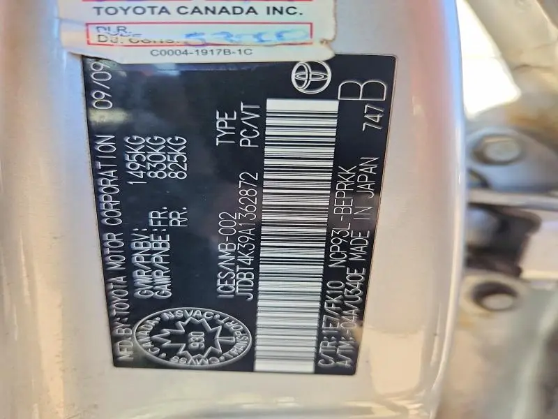 2010 TOYOTA YARIS BASE  